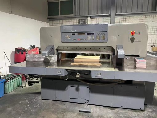 EI HAL7 Polar 115EM.Year1990.Paper cutting machine